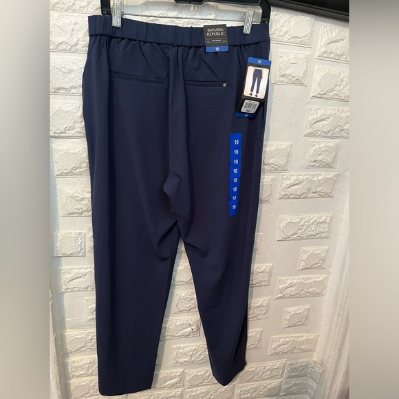 Banana Republic ladies pull on   pants - Picture 6 of 10